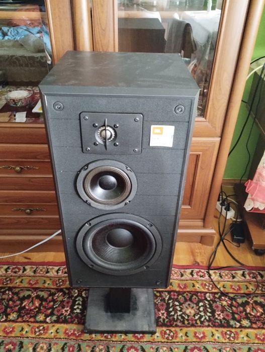 Kolumny JBL po modernizacji w inżynierii dźwięku
