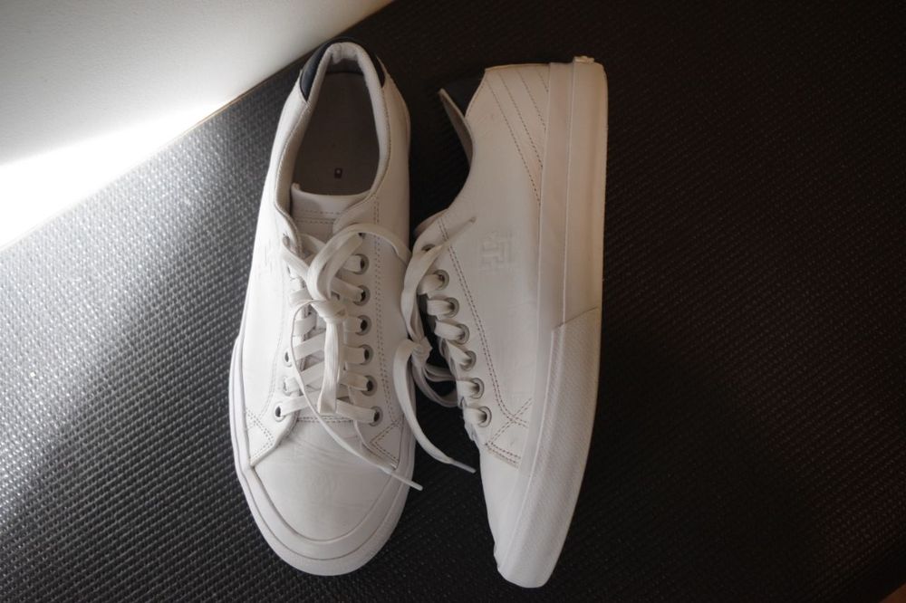 Trampki sneakersy tenisówki Tommy Hilfiger modern court skóra białe