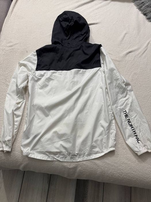 Вітровка The North Face