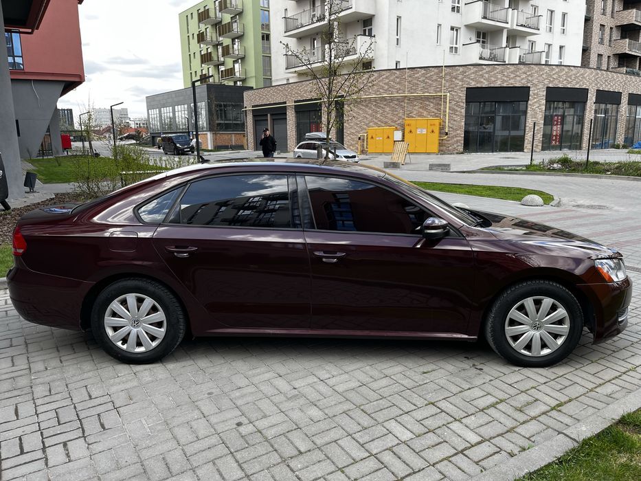Volkswagen Passat B7 2013 2.5 газ/бенз