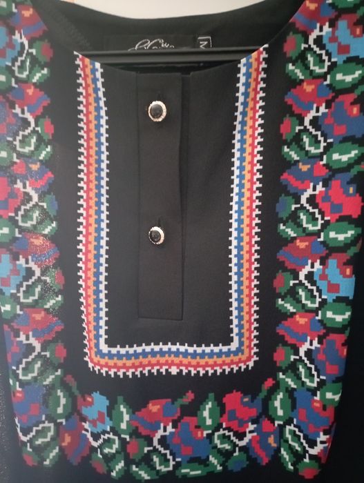 Продам вишите плаття