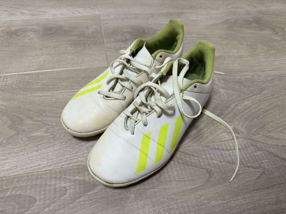 Футбольні сороконіжки 35,5 розмір