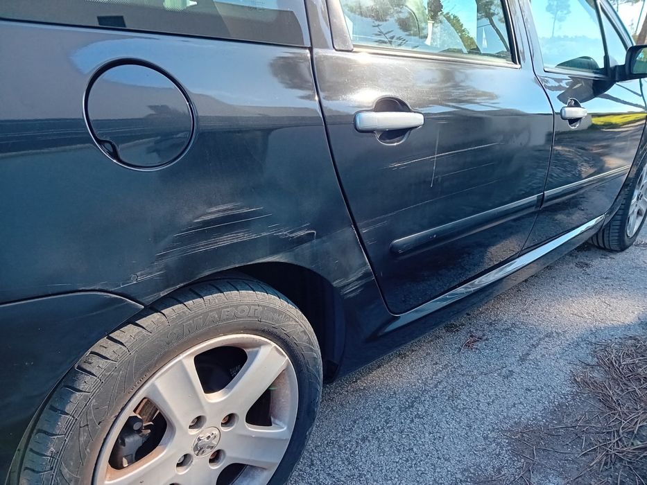 Peugeot 307 SW 1.6 HDi (7 Lugares) – 2004 | Estofos em Pele & Teto Panorâmico