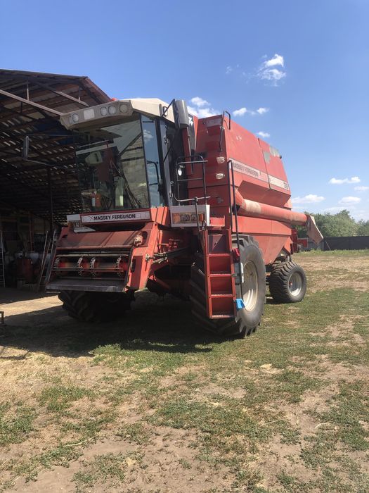 Продам комбайн Massey ferguson 38