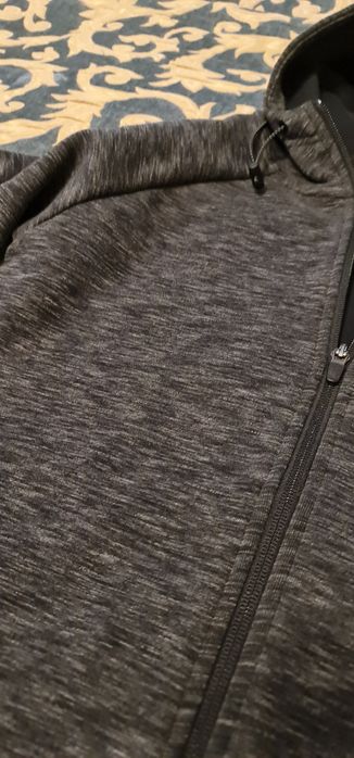 Puma bluza czarna z kapturem