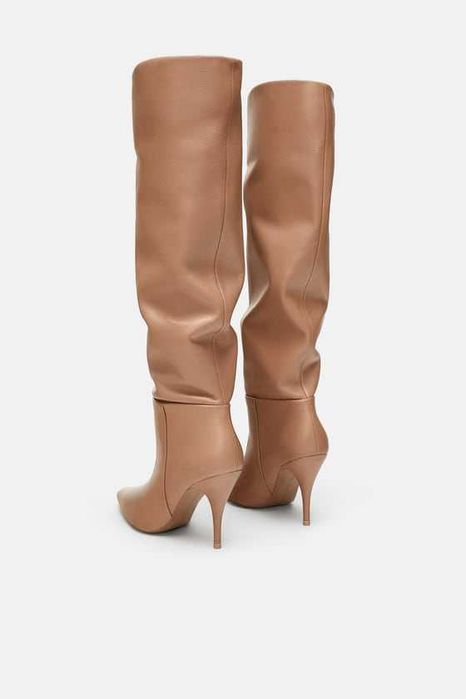 Botas cano alto em verdadeira pele suave da Zara