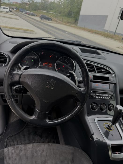 Peugeot 5008 автомат
