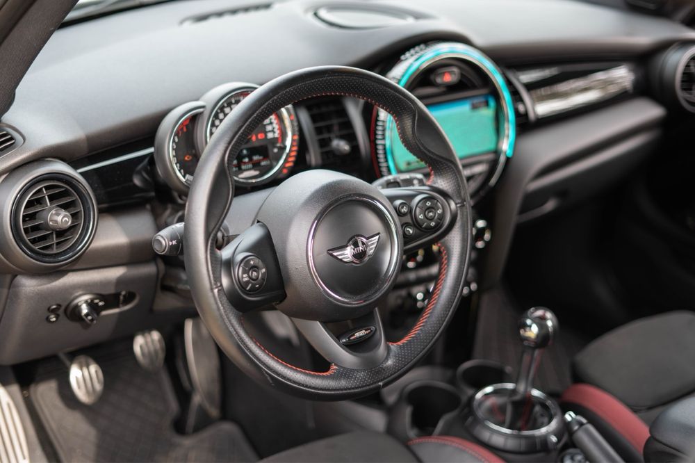 Mini John Cooper Works Manual - Nacional