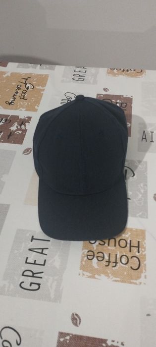 Boné azul escuro da Kiabi