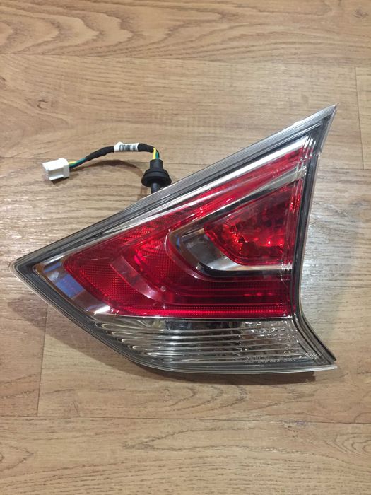 Задня фара в ляду(права) Nissan Rogue