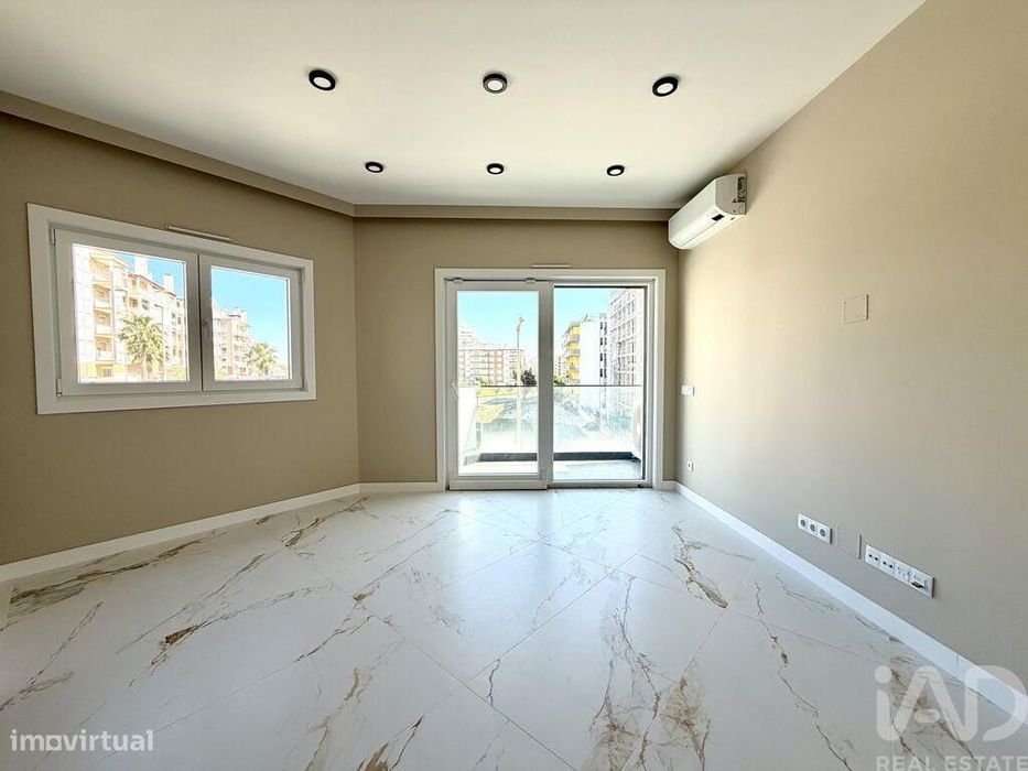 Apartamento T2 em Armação de Pêra de 80,00 m2