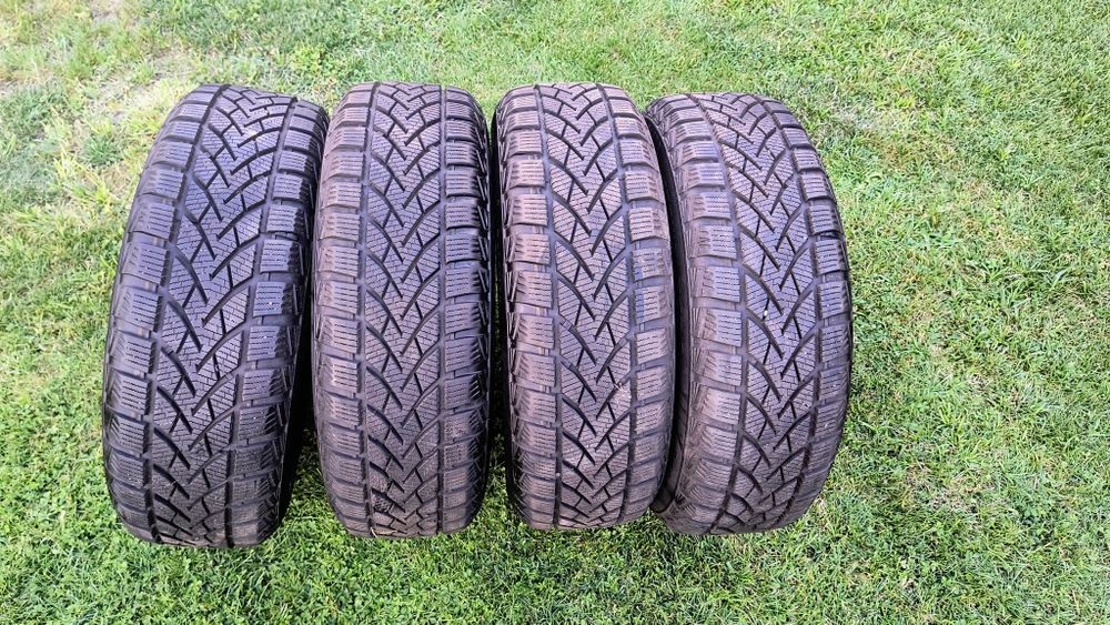 Opony zimowe z felgami peugeot 307, 308 -195 65 R15, 4x108
