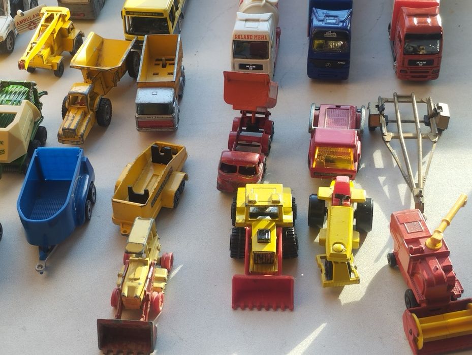 Продам грузовики поштучно КамАЗ  самосвал тягач цена от 100 грн