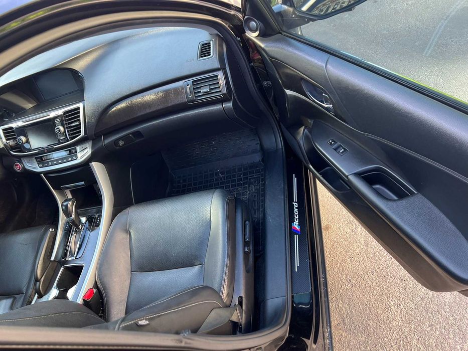 Honda Accord EX-L 2.4 2013, автомат – гарний стан