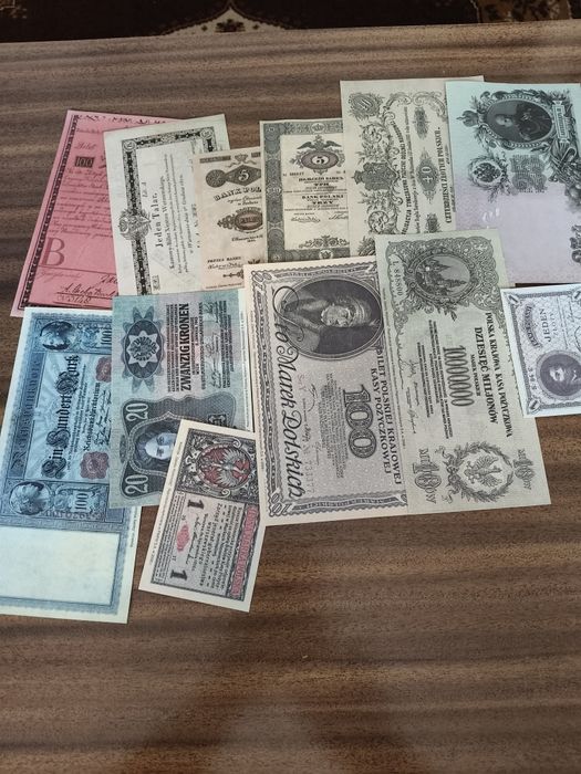 Album kolekcjonerski. Banknoty polskie. Niezwykła historia kraju i pie