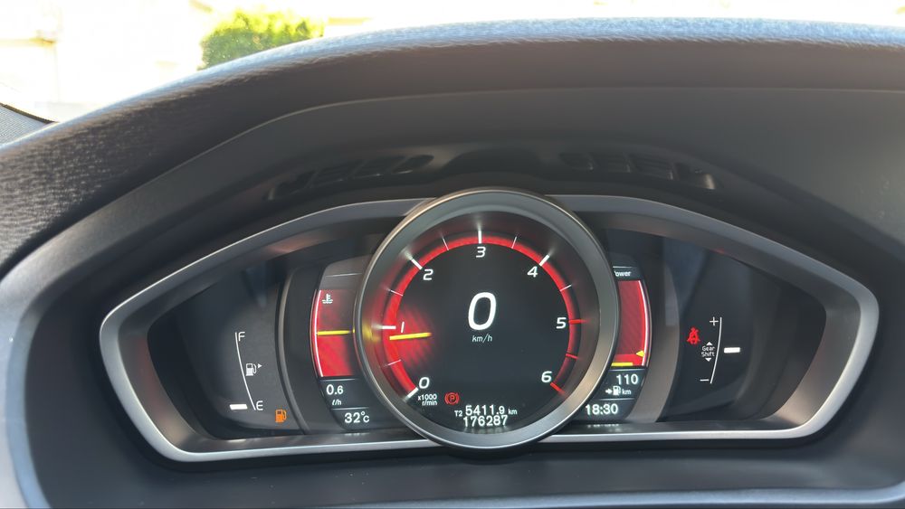 Volvo V40 D2 Rdesign
