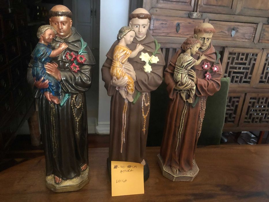 Estátuas de Santo António