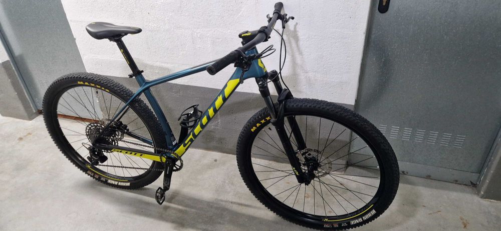 Bicicleta Scott Scale 940