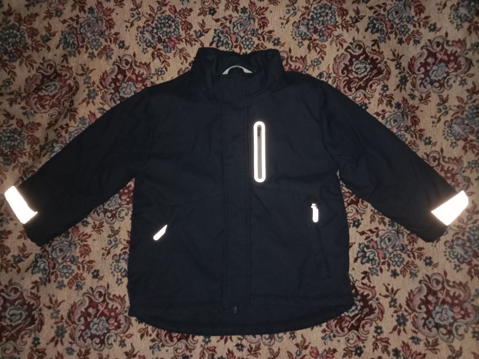 Демісезонна куртка на хлопчика р.104