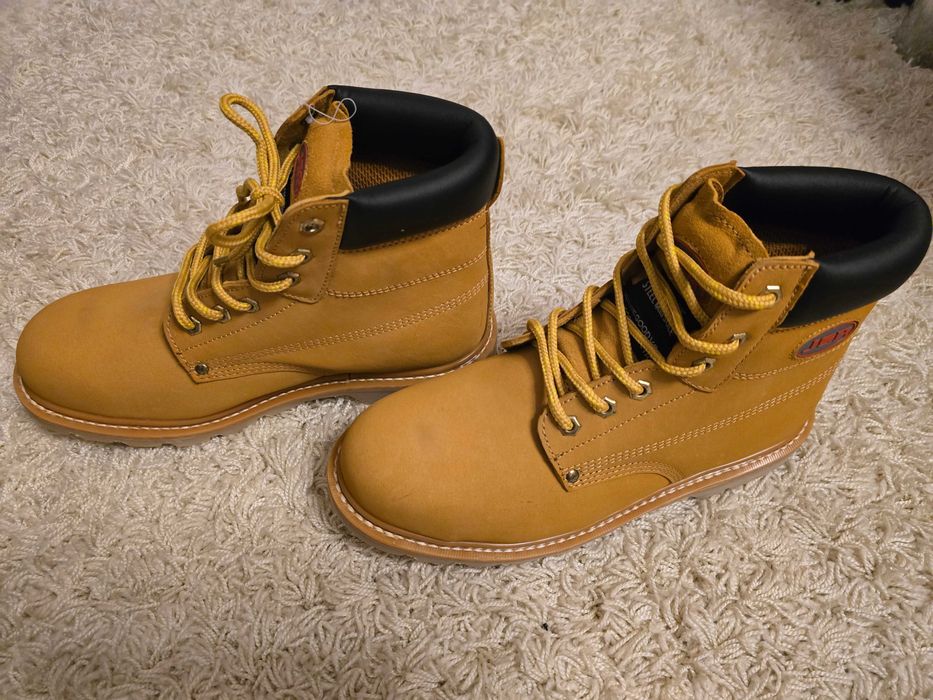 Buty robocze z nubuku przennego (Camel) nowe firmy JSP England