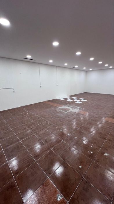 Loja com 104m2 para vender ( para arrendar 800€)