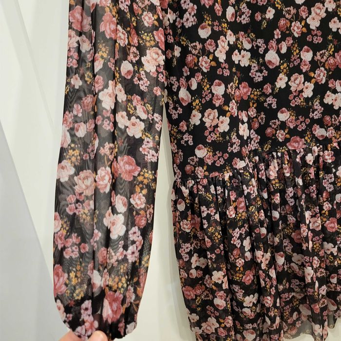 Sukienka w kwiatki - codzienna