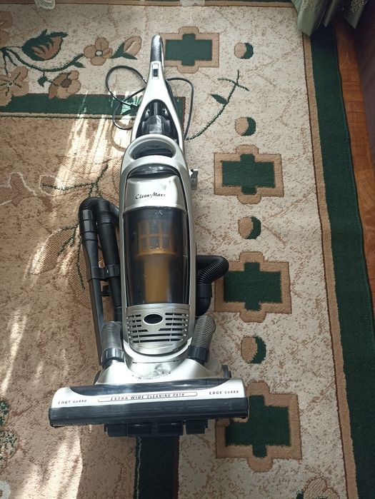 Вертикальний  пилосос  CLEANmaxx