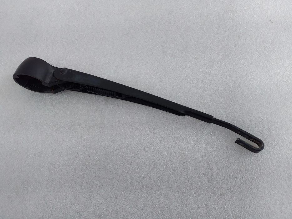 Haste / braço de escova limpa vidros trás AUDI A3 (8L1)