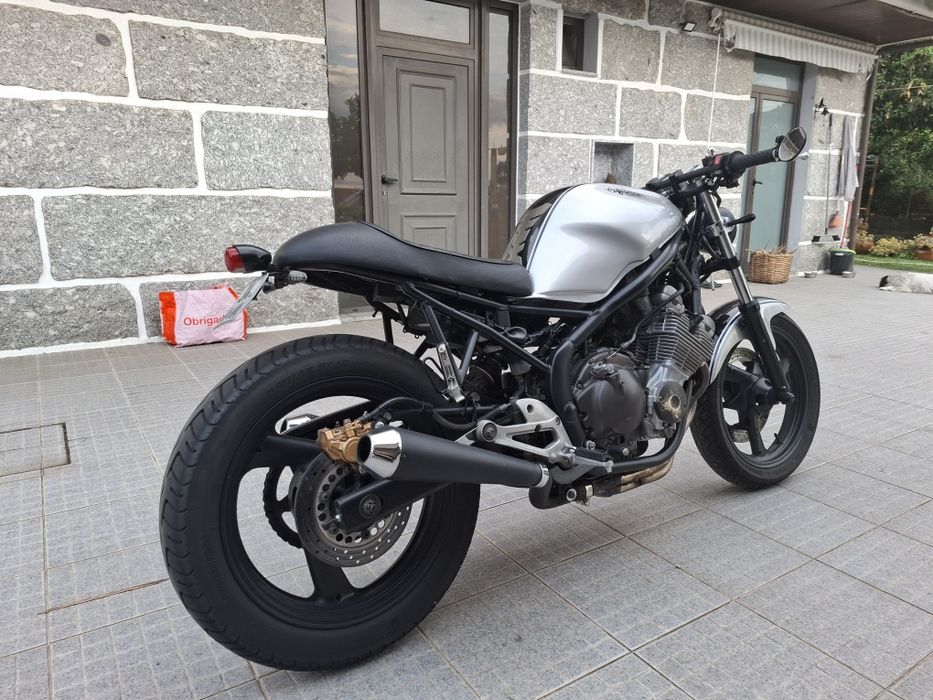 YAMAHA XJ600 de 1996 café racer