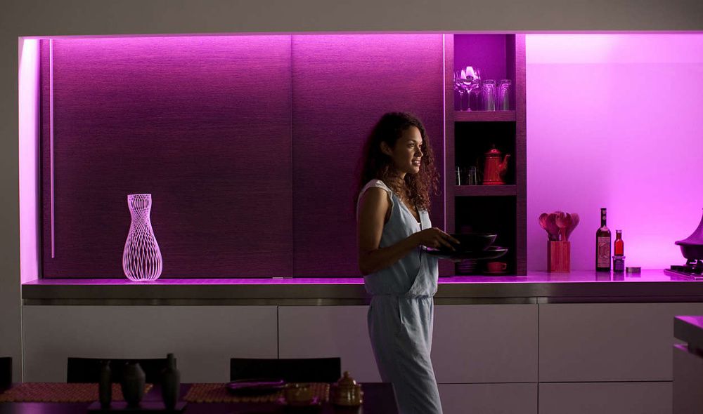 Fita LED PHILIPS HUE LightStrips Plus 2mt