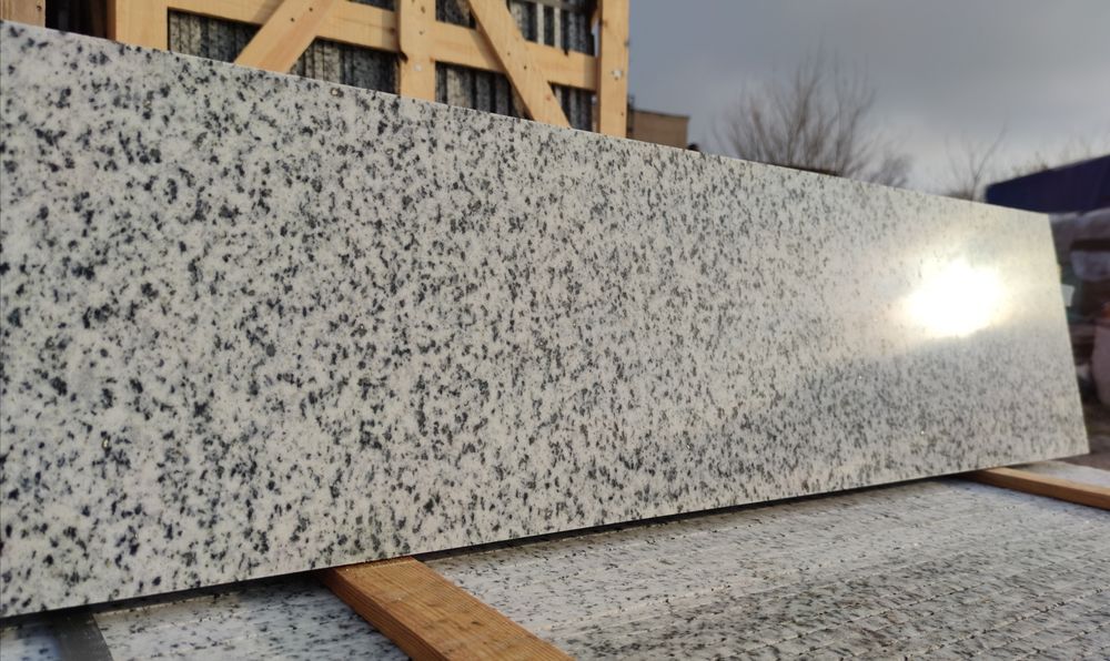 Плитка гранітна СВІТЛО-СІРА