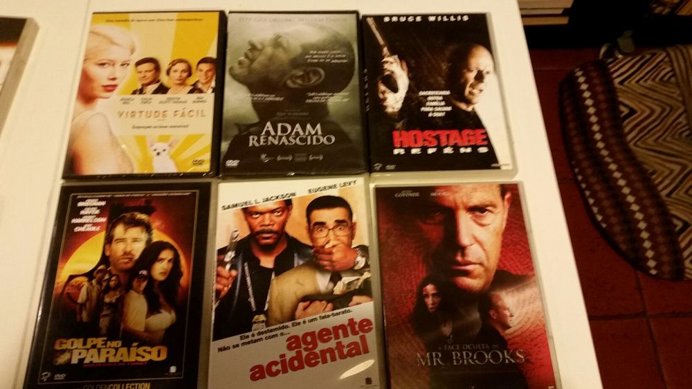 17 Dvd's variados.64586440166659122