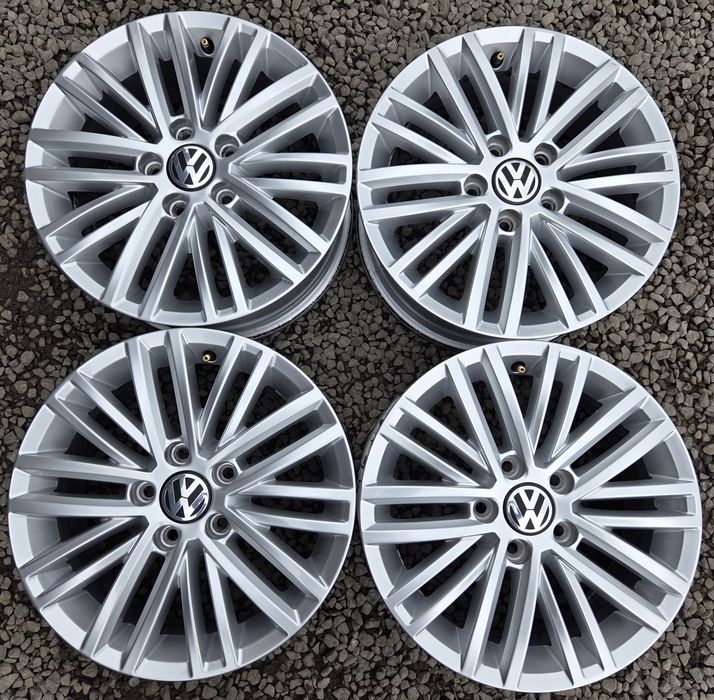 5 112 R16 Volksagen Passat Golf Jetta  Touran