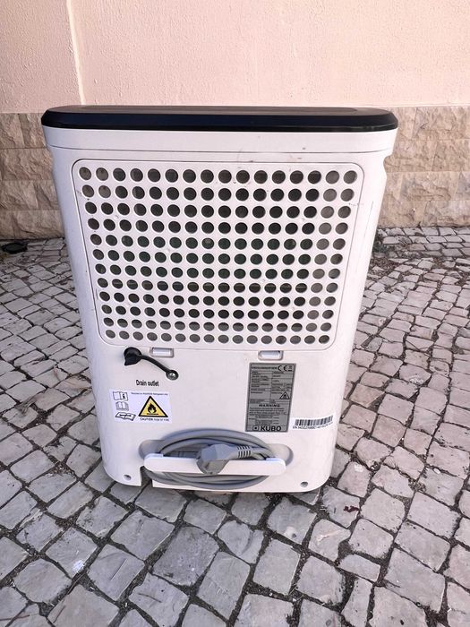 Desumidificador Kubo – 20L/dia, Cobertura até 52m², Função Secagem de Roupa, Silencioso, Branco