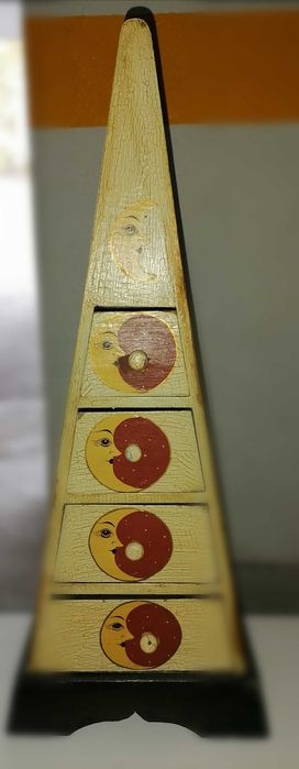 Móvel madeira pintado