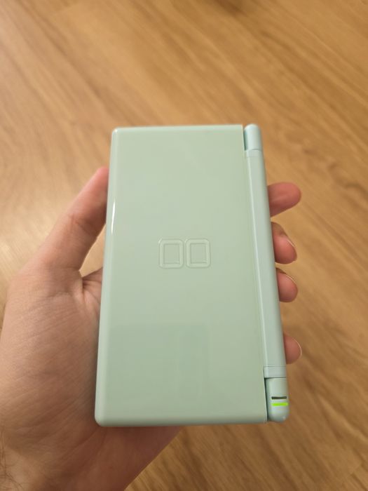 Nintendo DS lite +комплект +будь-які ігри