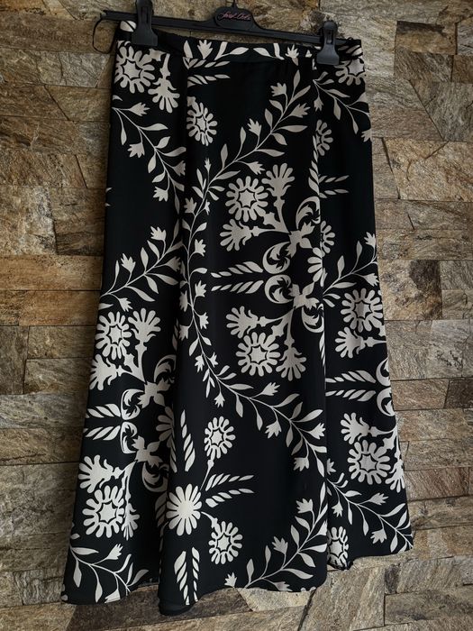 Спідниця-міді.