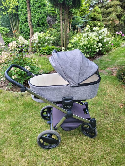 Wózek dziecięcy Invictus V-PLUS