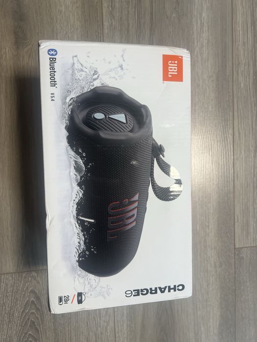 Колонка JBL CHARGE 6 запакована