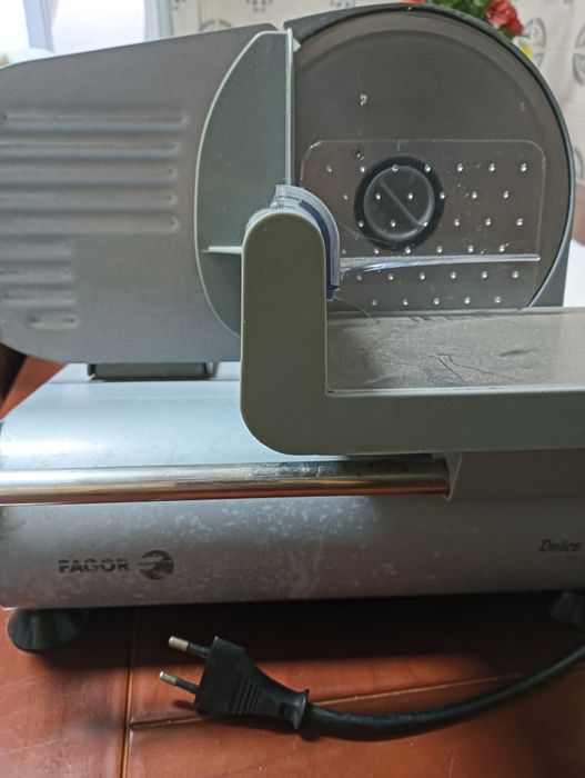 Cortadora de Fiambre carne64750934510723121