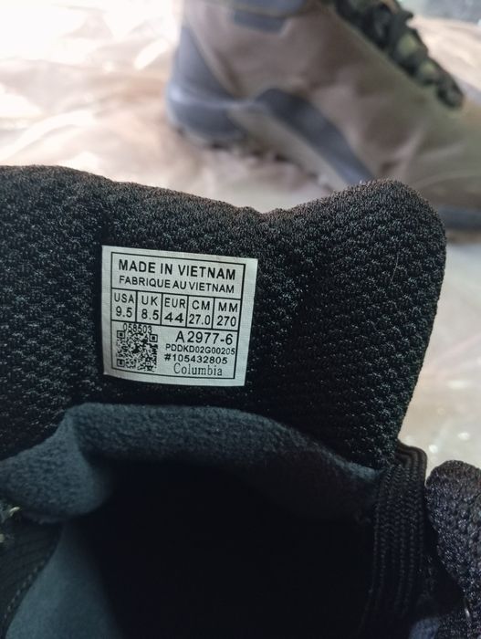 Продам ботинки .