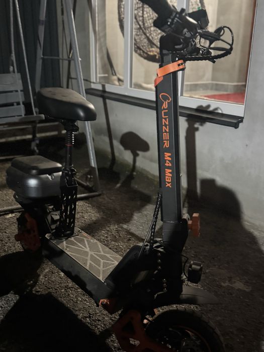 Електросамокат Cruzzer M4 Max (1000W 48V 21Ah)..