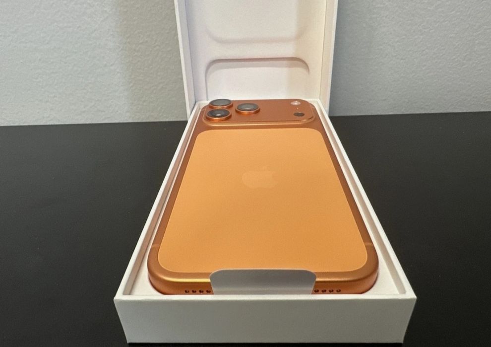 iPhone 17 Pro Max 256Gb Cosmic Orange