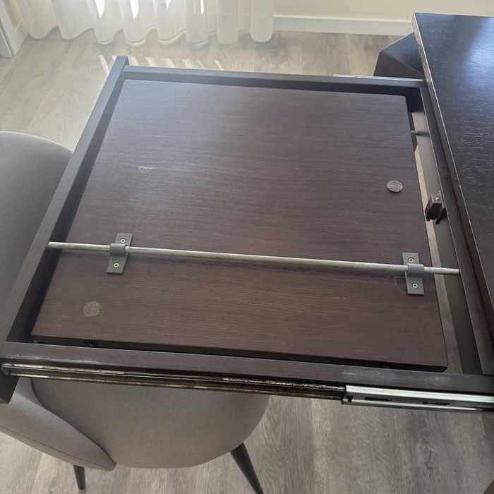 Mesa de Jantar Extensível em Madeira Maciça (1,80 m até 2,80 m)