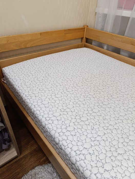 Продам без пружинний матрац Zephur 90*200