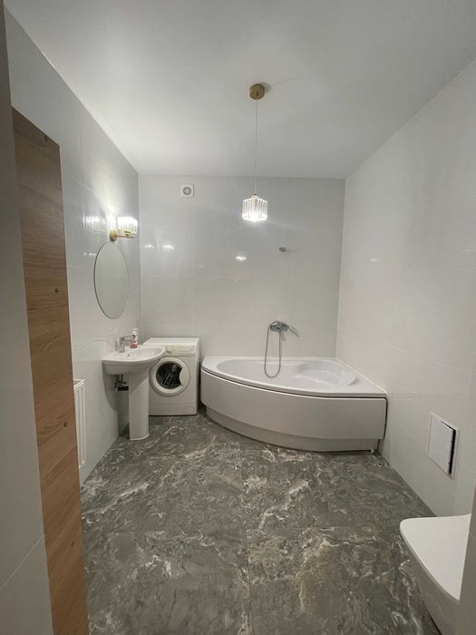 Аквапарк,,Карпатія,,200м, затишні апартаменти  в парковій зоні.центр