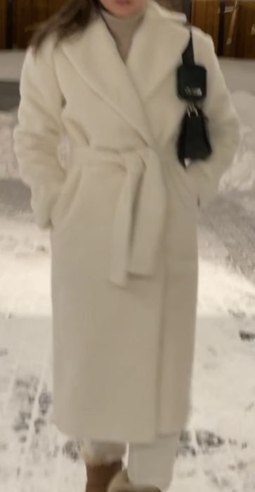 Шуба молочна friends of fashion штучна