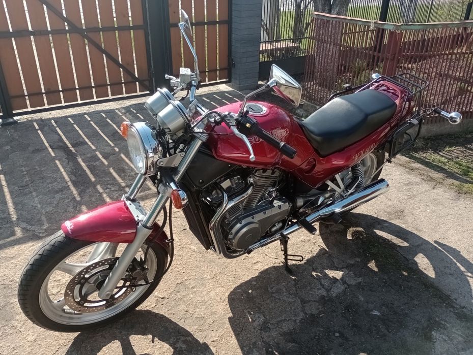Мотоцикл Suzuki VX800