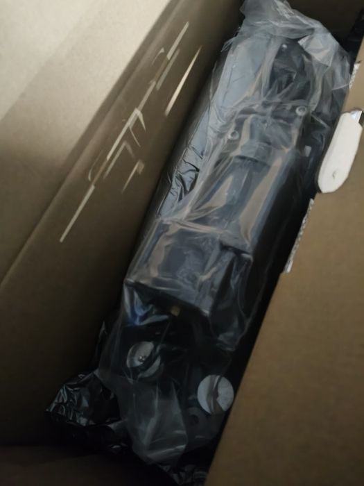 Compressor suspensão traseira BMW f11 novo