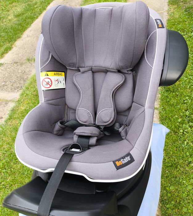 Fotelik BeSafe IZI Twist B-I-Size:lusterko:komoda:łóżeczko:gratis